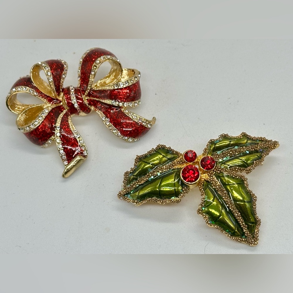 Christmas Brooch Set Red Bow Rhinestone Green Mistletoe Sparkle Enamel LC Macys